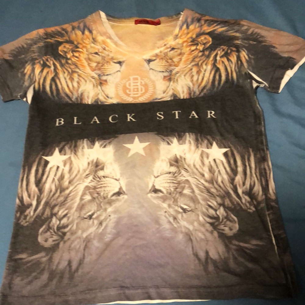Black Star Lion reflection shirt